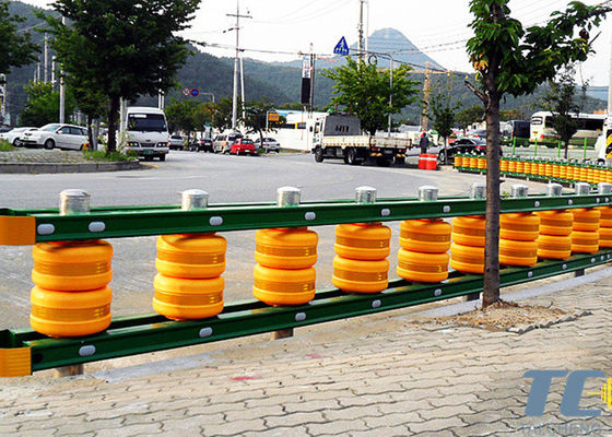 Buy Spacing 1m 0.7m 0.5m Crash barrier machine providing 10 Years lifetime solution for traffic safety and roadside protection online manufacture