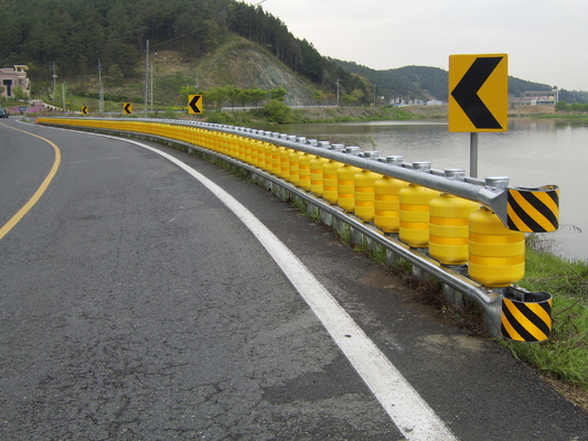 Buy 5pcs Beam Highway Roller Barrier for Road Safety and Traffic Management online manufacture