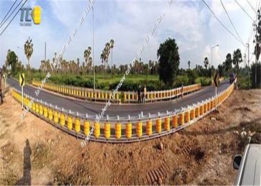 Buy Curved Ramp Highway Roller Barrier Anti Rust Q235 Hot Dip Galvanizing Material online manufacture